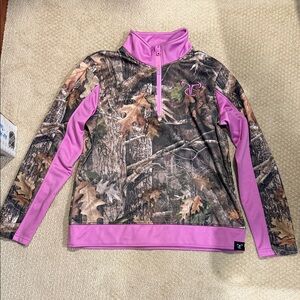 Realtree Women's Camouflage and Pink Crew Neck Sweater